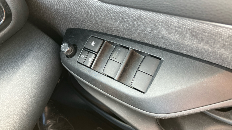 Toyota Yaris 1.5 Hybrid Design 5dr CVT Hybrid Hatchback